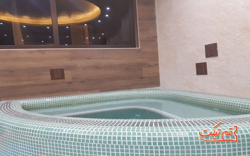 استخر هتل ملل قم